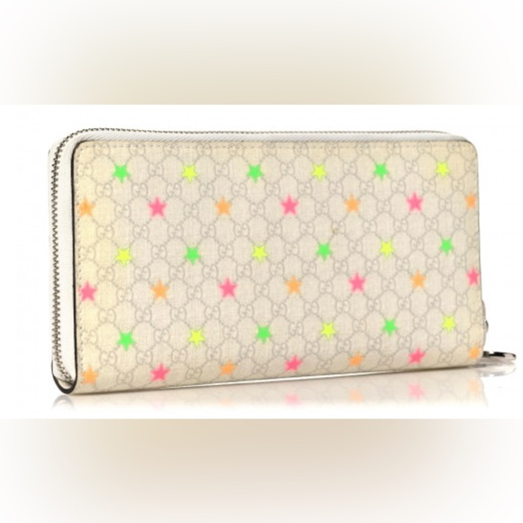 Make an offer!!  Authentic Gucci Multicolor Star Pattern Wallet Preloved - Picture 2 of 14
